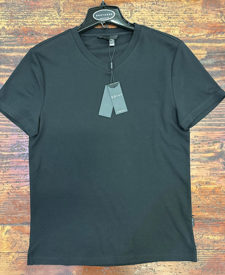 HORST | Basic Tee | V-Neck Black Horst